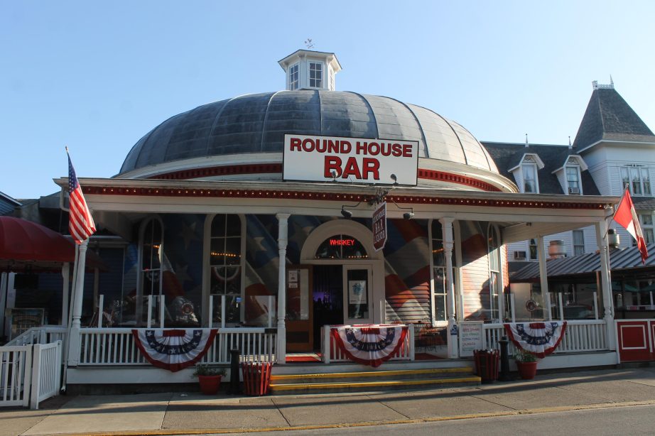 Round House Bar