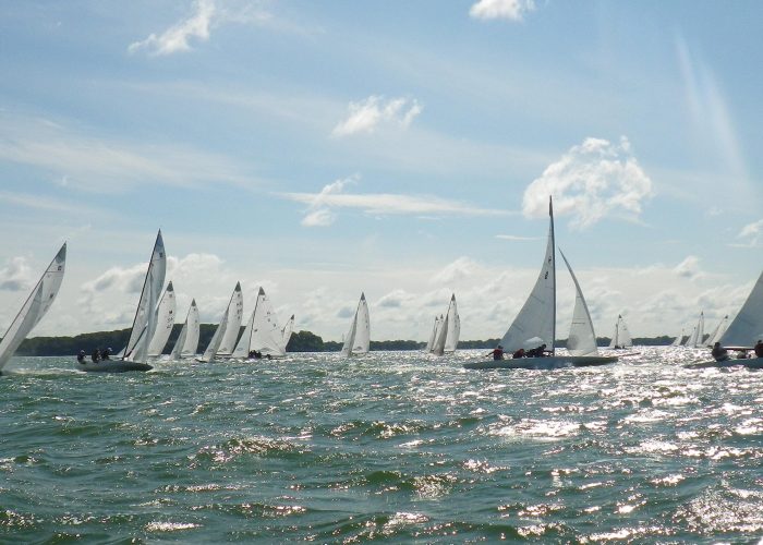 Invitational Mills Trophy Race